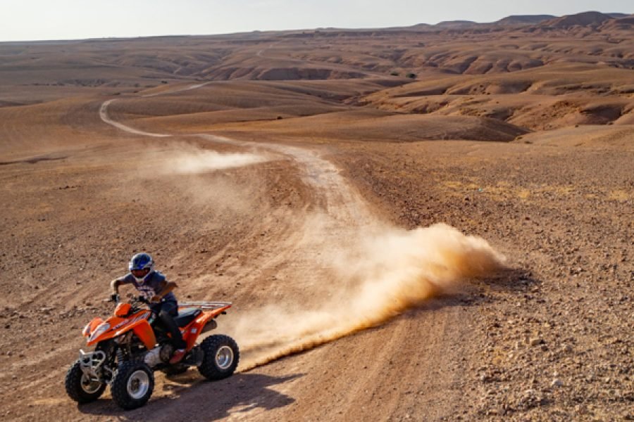 Quad entre le lac Lalla Takerkoust et le désert d’Agafay